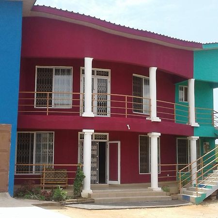 The Accra Backpackers Hostel Екстериор снимка