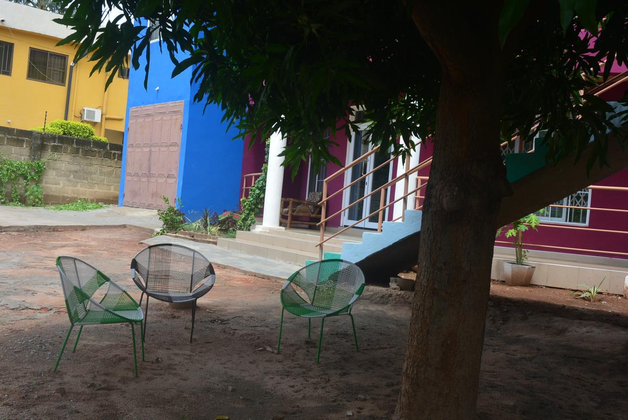 The Accra Backpackers Hostel Екстериор снимка